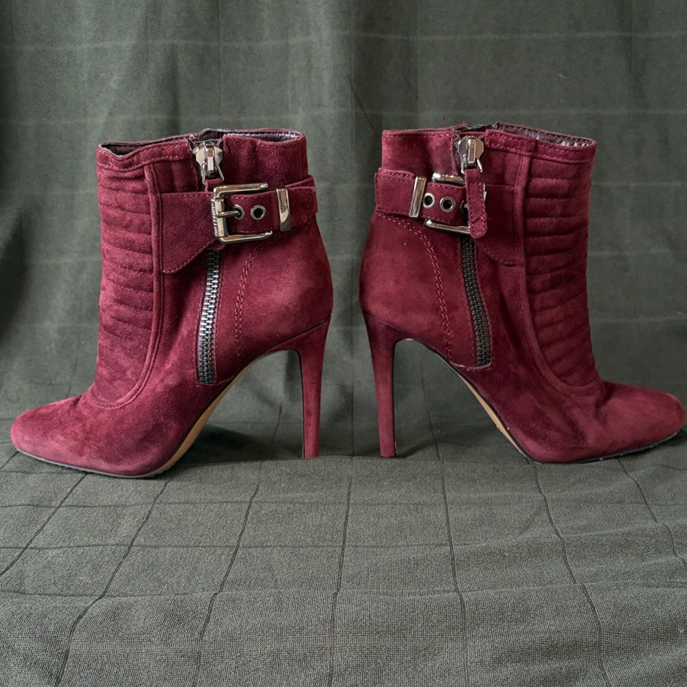 Vince Camuto Burgundy Heeled Boots